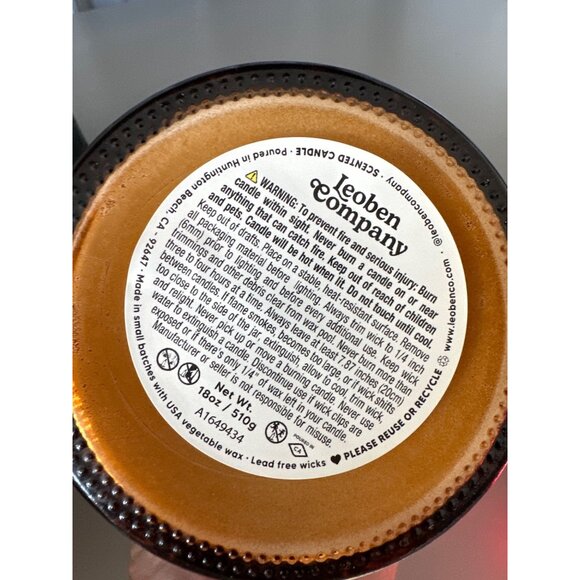 Leoben Vanilla Cedar 18 Oz Candle No 36 Soy Wax Blend Cut Glass Amber Jar 1-Wick - Picture 3 of 7